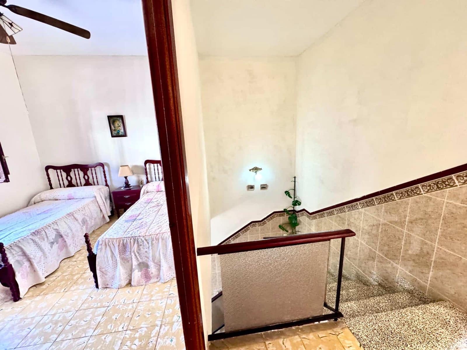 4 slaapkamer Huis te koop in Adra met garage - € 145.000 (Ref: 9815916)