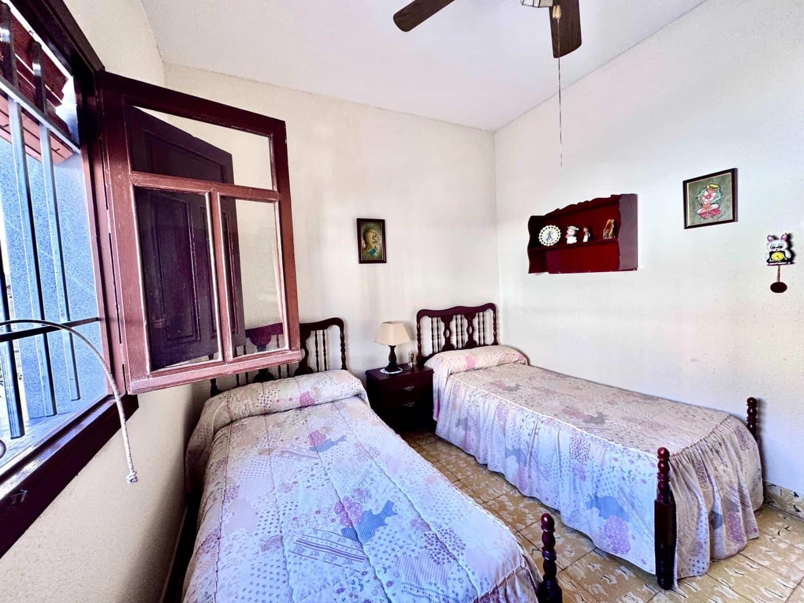 4 slaapkamer Huis te koop in Adra met garage - € 145.000 (Ref: 9815916)