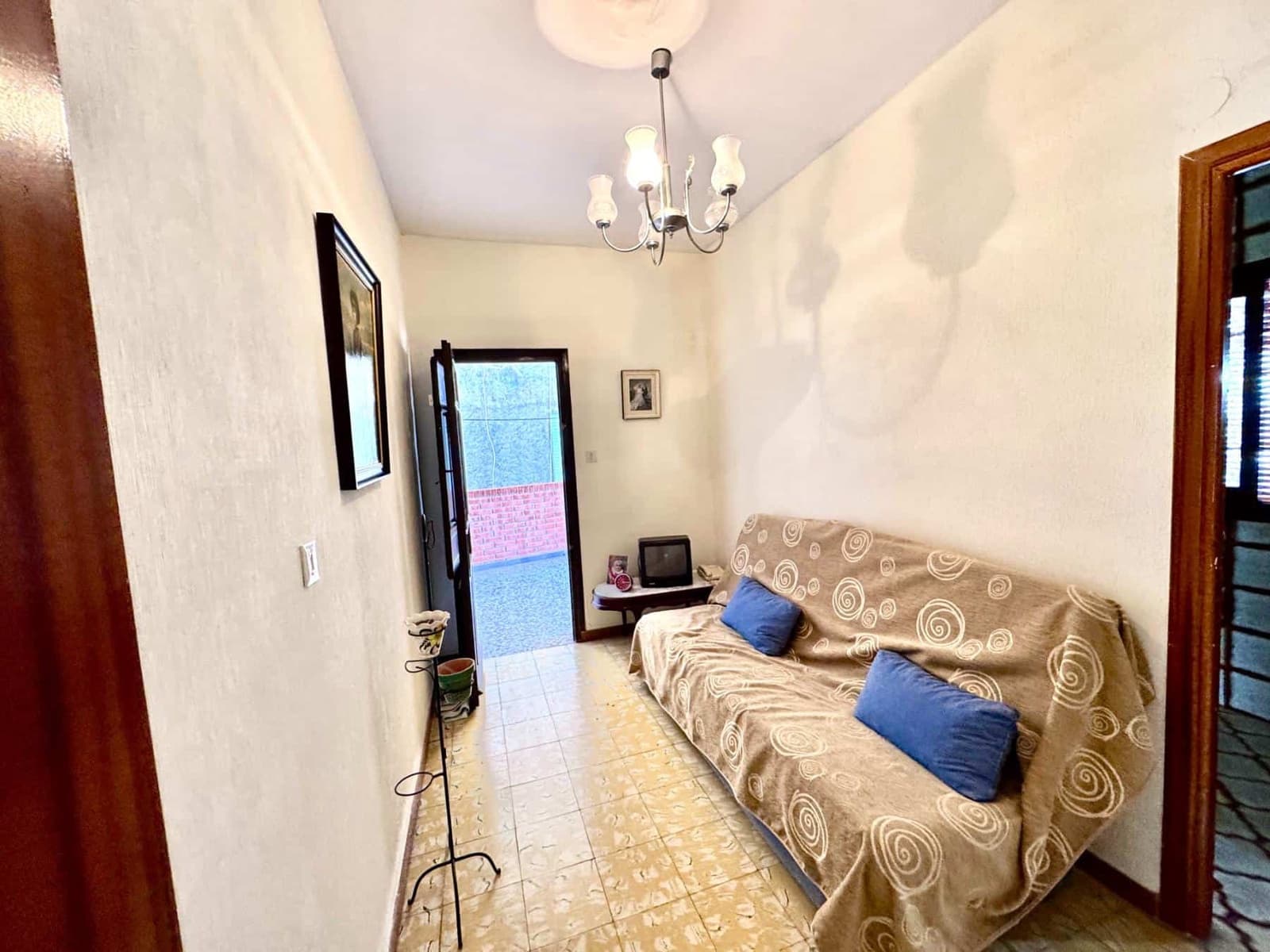 4 slaapkamer Huis te koop in Adra met garage - € 145.000 (Ref: 9815916)