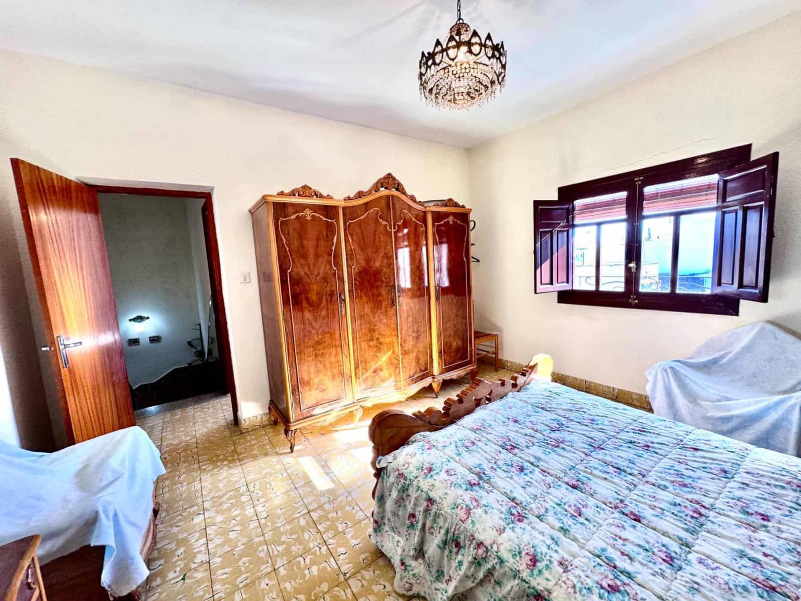 4 slaapkamer Huis te koop in Adra met garage - € 145.000 (Ref: 9815916)