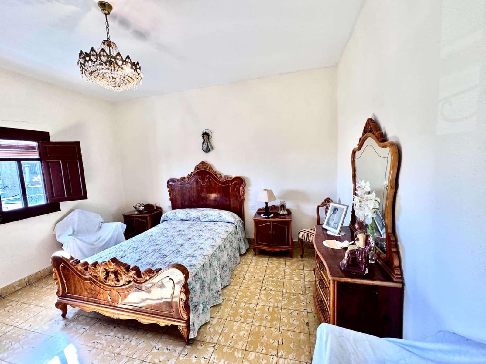4 slaapkamer Huis te koop in Adra met garage - € 145.000 (Ref: 9815916)