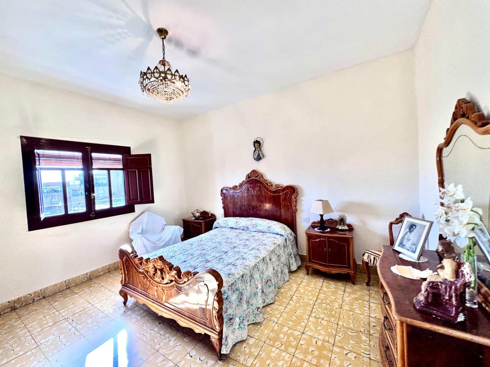 4 slaapkamer Huis te koop in Adra met garage - € 145.000 (Ref: 9815916)