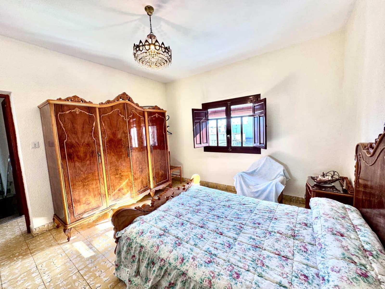 4 slaapkamer Huis te koop in Adra met garage - € 145.000 (Ref: 9815916)