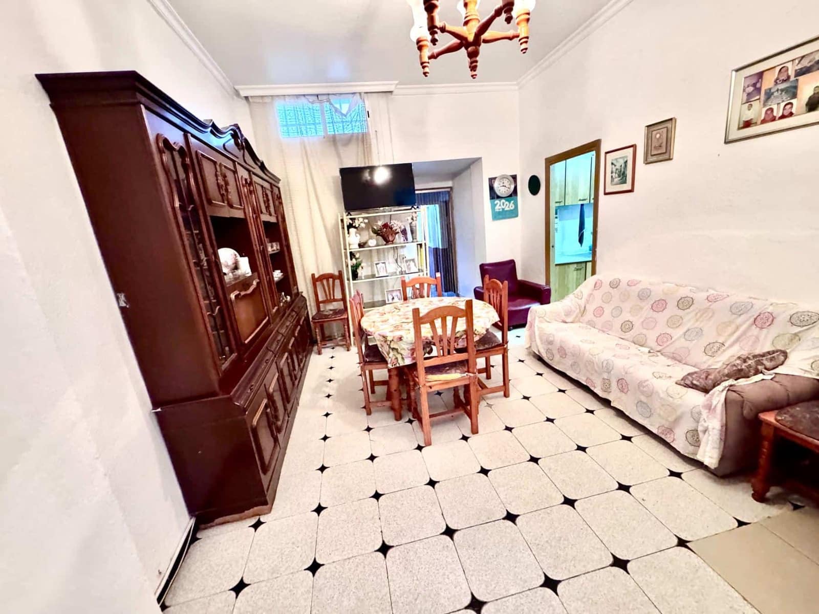 8 makuuhuone Omakotitalo myytävänä paikassa Albunol - 195 000 € (Ref: 9815917)