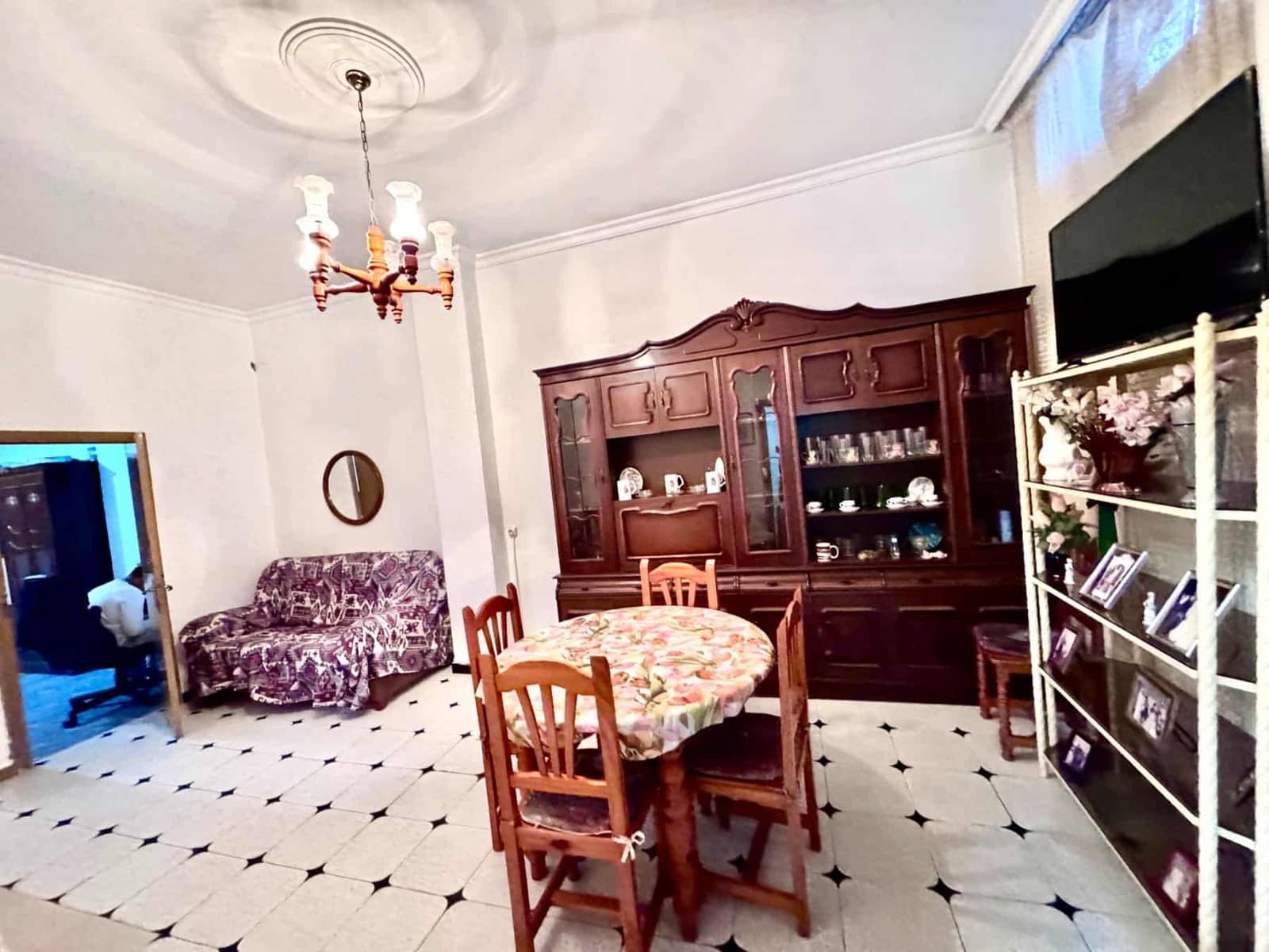 8 makuuhuone Omakotitalo myytävänä paikassa Albunol - 195 000 € (Ref: 9815917)