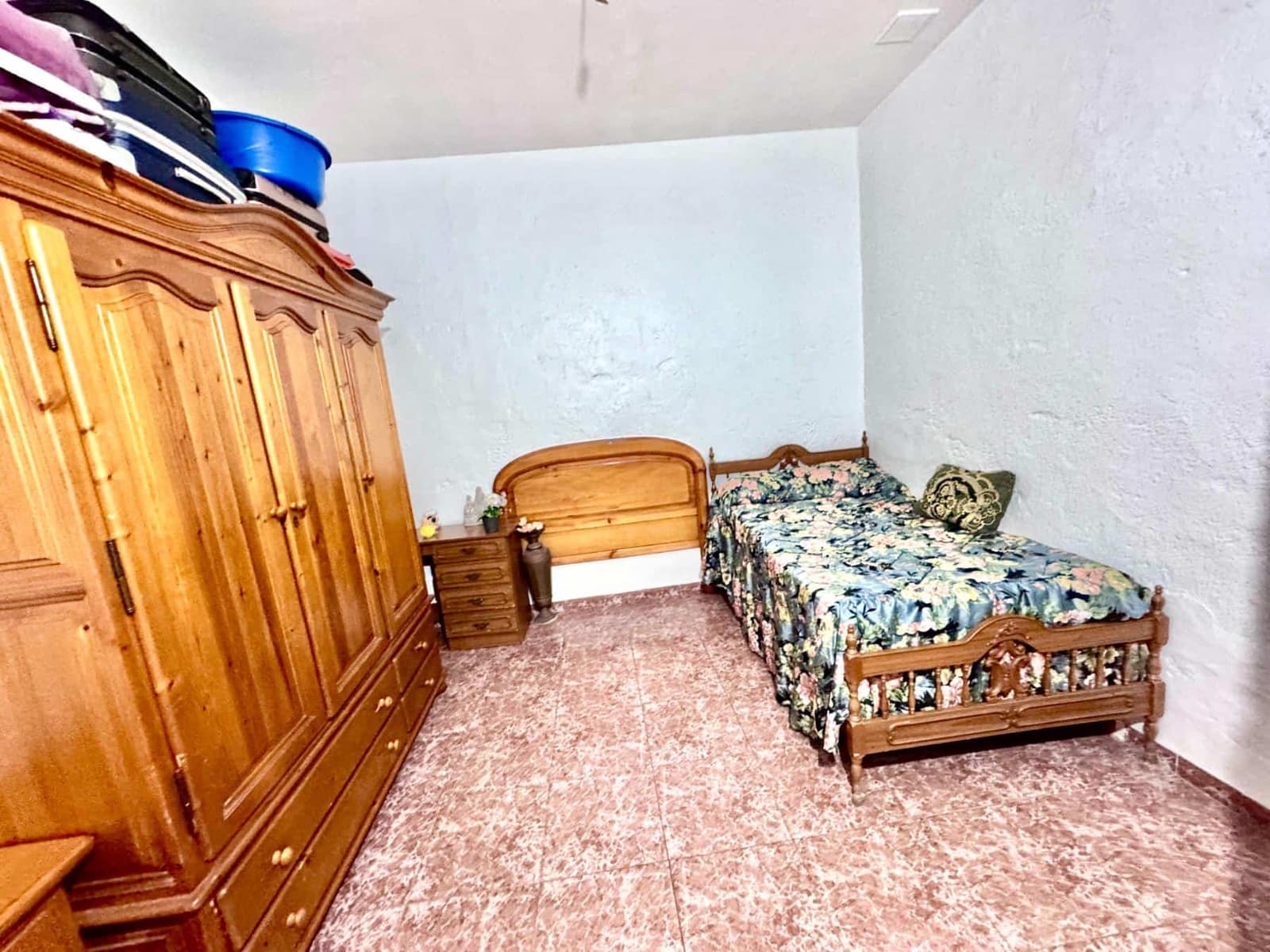 8 makuuhuone Omakotitalo myytävänä paikassa Albunol - 195 000 € (Ref: 9815917)