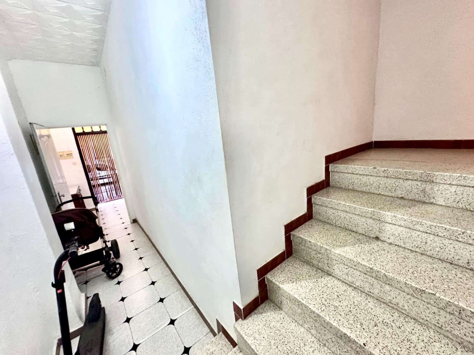 8 makuuhuone Omakotitalo myytävänä paikassa Albunol - 195 000 € (Ref: 9815917)