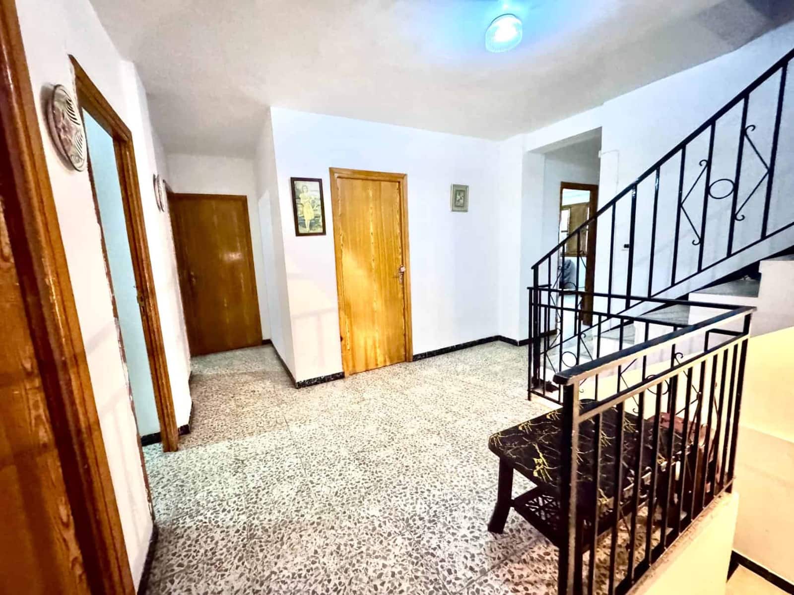 8 makuuhuone Omakotitalo myytävänä paikassa Albunol - 195 000 € (Ref: 9815917)
