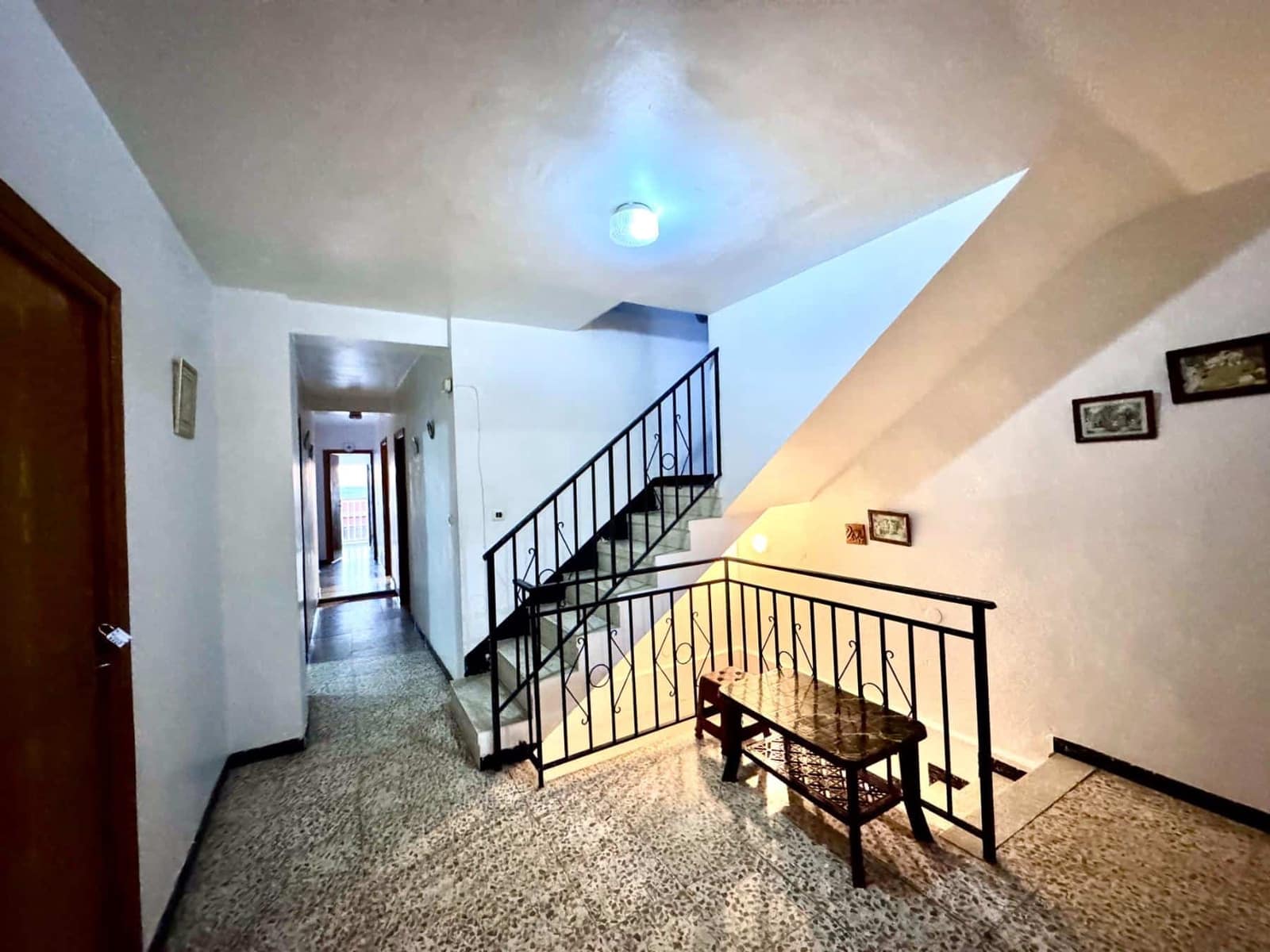 8 makuuhuone Omakotitalo myytävänä paikassa Albunol - 195 000 € (Ref: 9815917)
