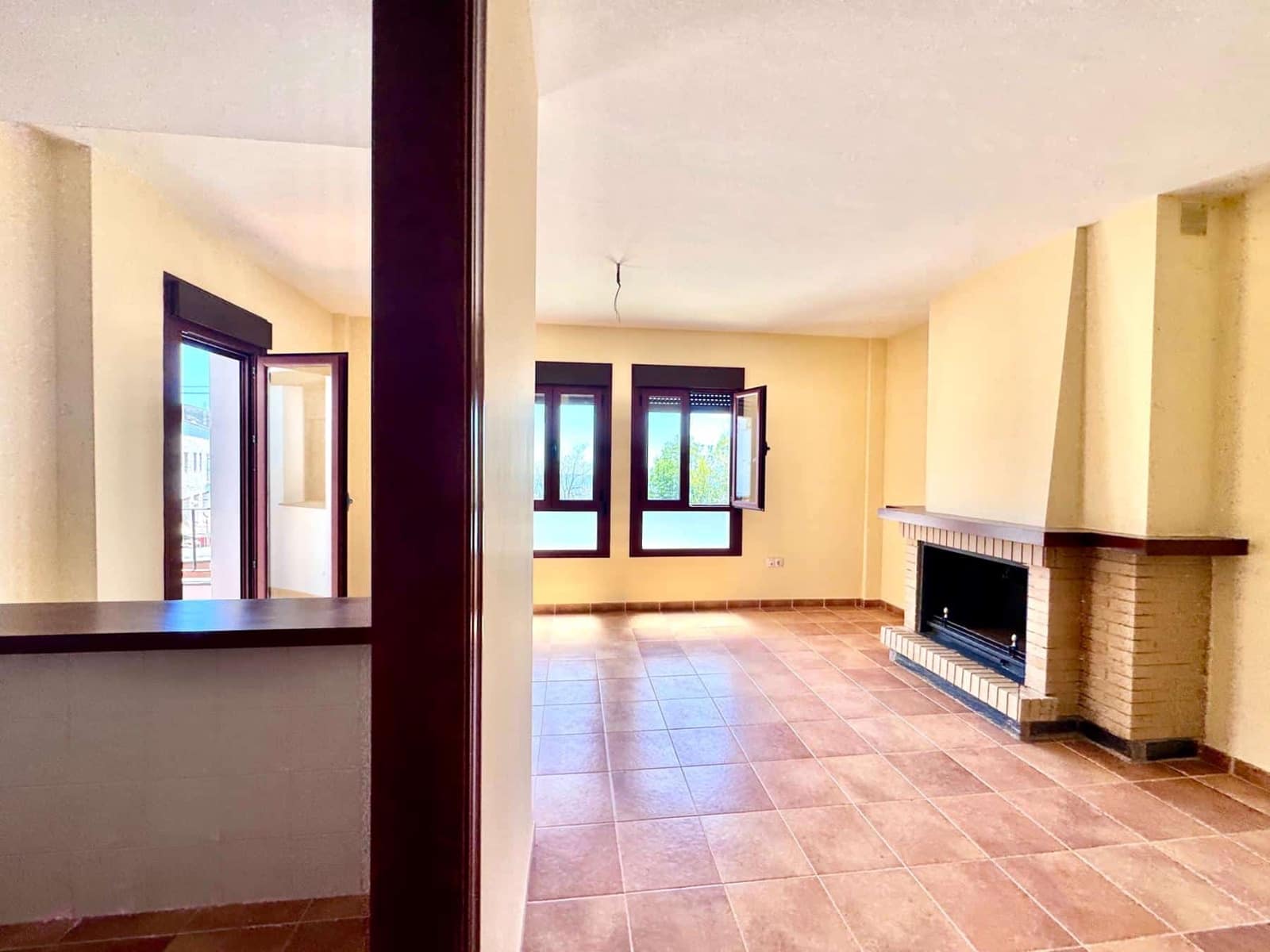 2 bedroom Apartment for sale in Alpujarra de la Sierra with garage - € 70,000 (Ref: 9818288)