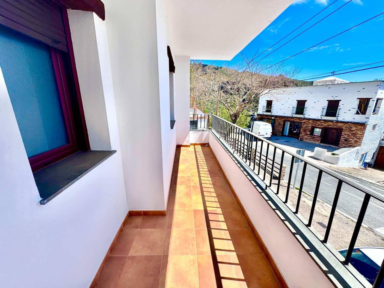 2 bedroom Apartment for sale in Alpujarra de la Sierra with garage - € 70,000 (Ref: 9818288)