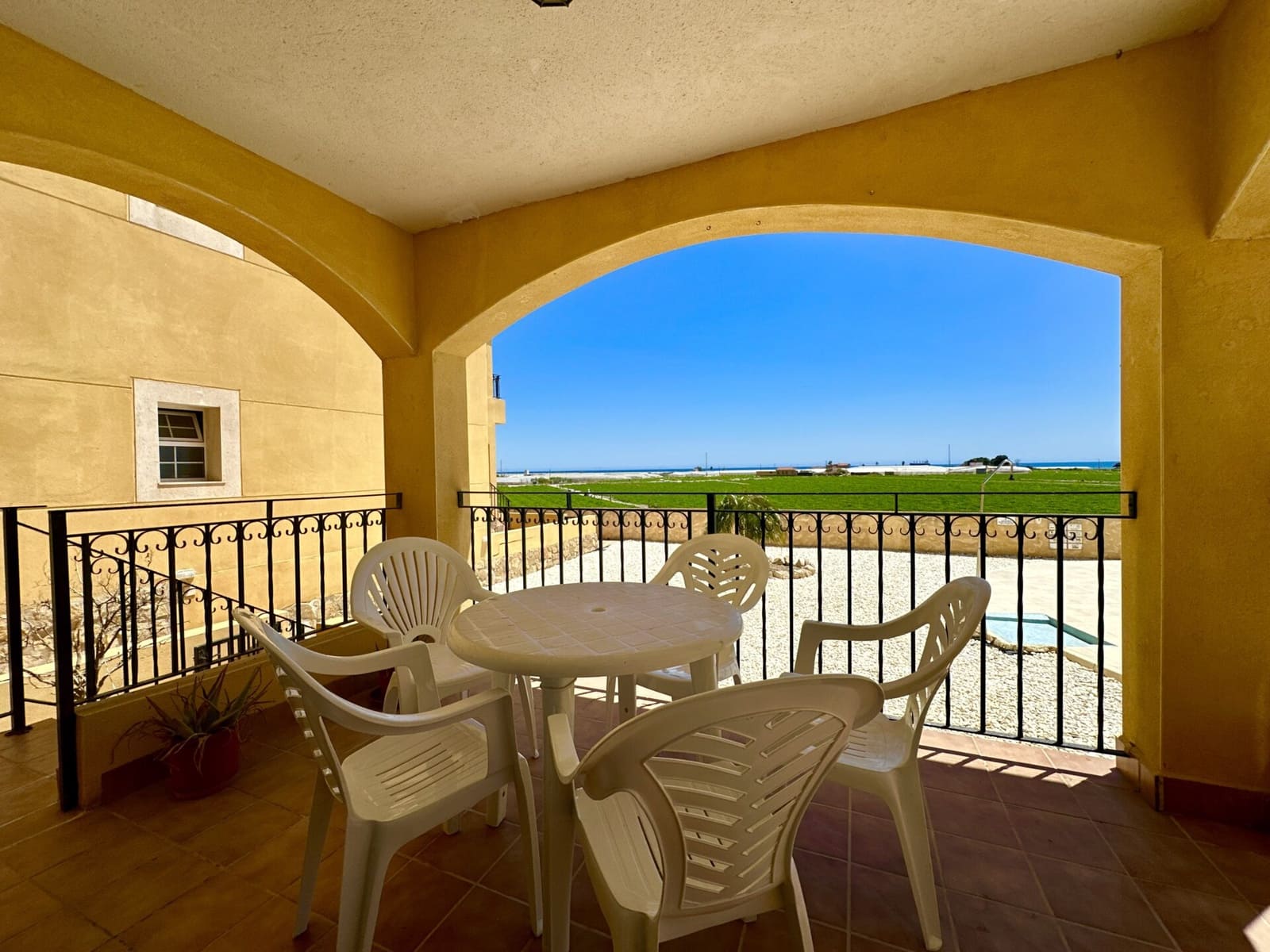 2 soverom Strandleiligheter til leie i Palomares med svømmebasseng garasje - € 795 (Ref: 9851320)
