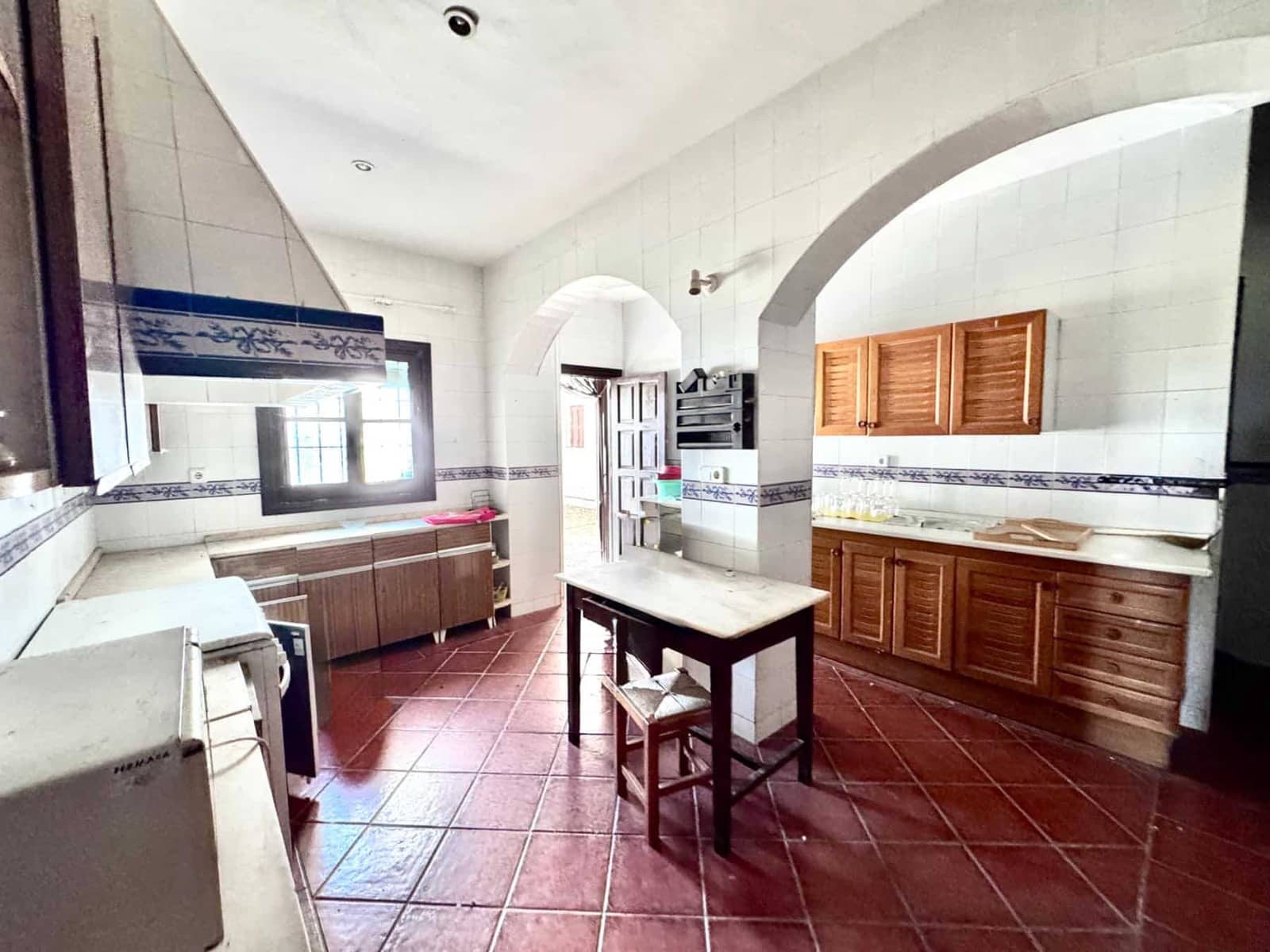 12 sovrum Finca/Hus på landet till salu i Granada stad med pool - 1 650 000 € (Ref: 9858057)