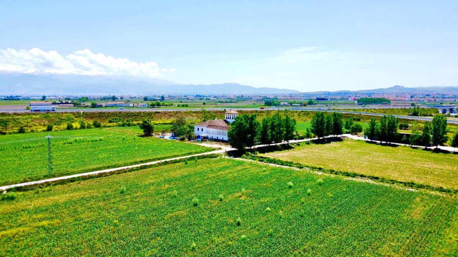 12 sovrum Finca/Hus på landet till salu i Granada stad med pool - 1 650 000 € (Ref: 9858057)