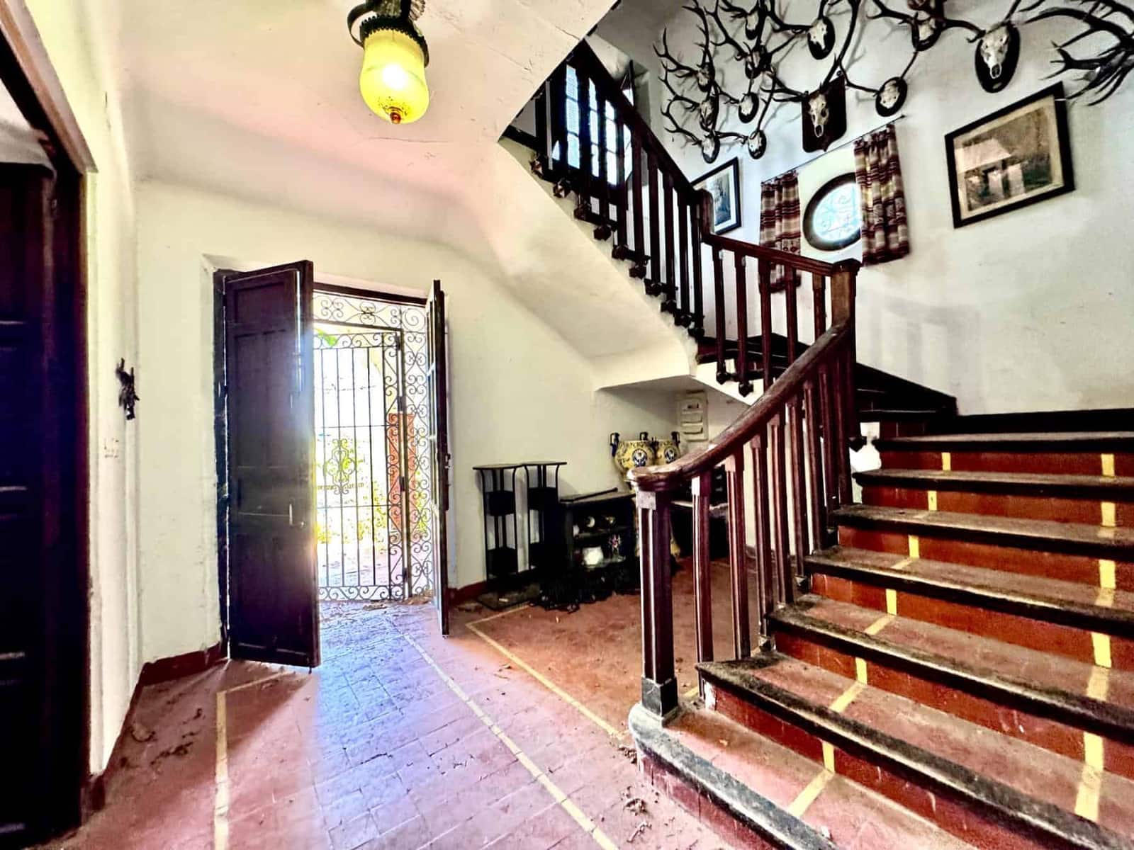 12 sovrum Finca/Hus på landet till salu i Granada stad med pool - 1 650 000 € (Ref: 9858057)