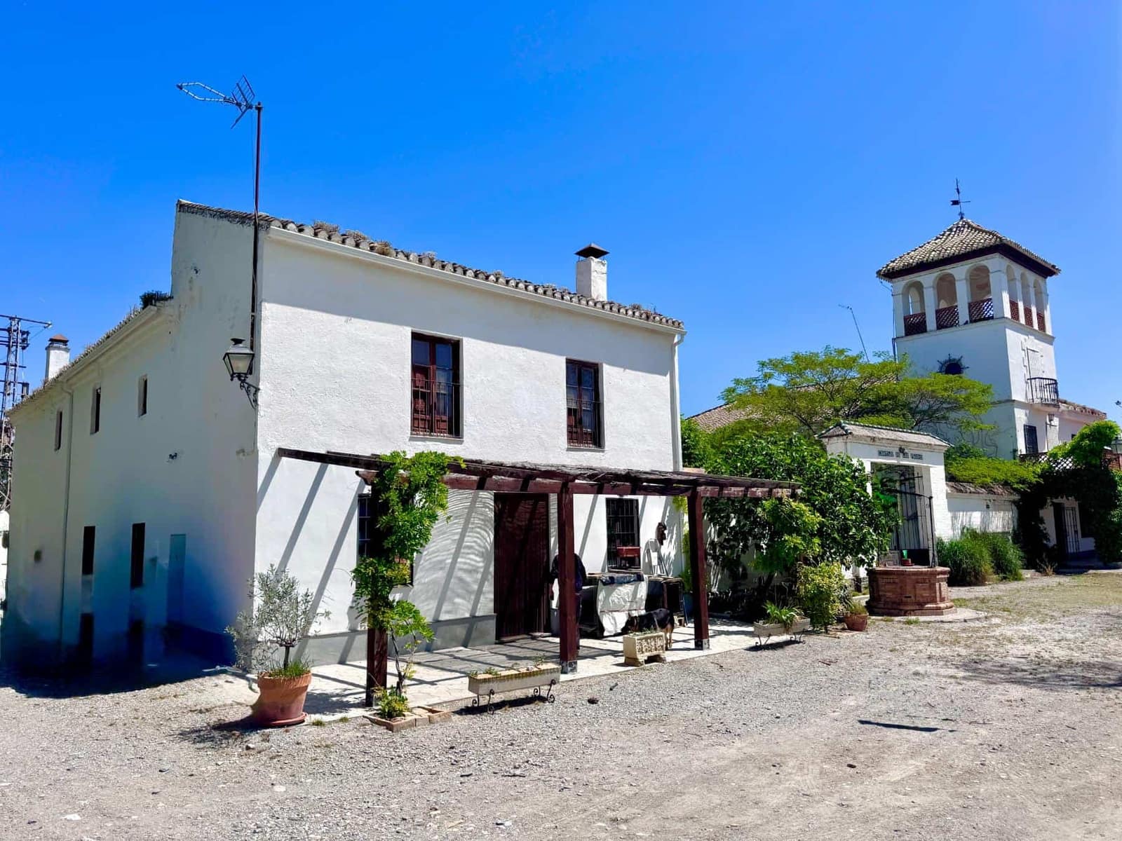 12 sovrum Finca/Hus på landet till salu i Granada stad med pool - 1 650 000 € (Ref: 9858057)