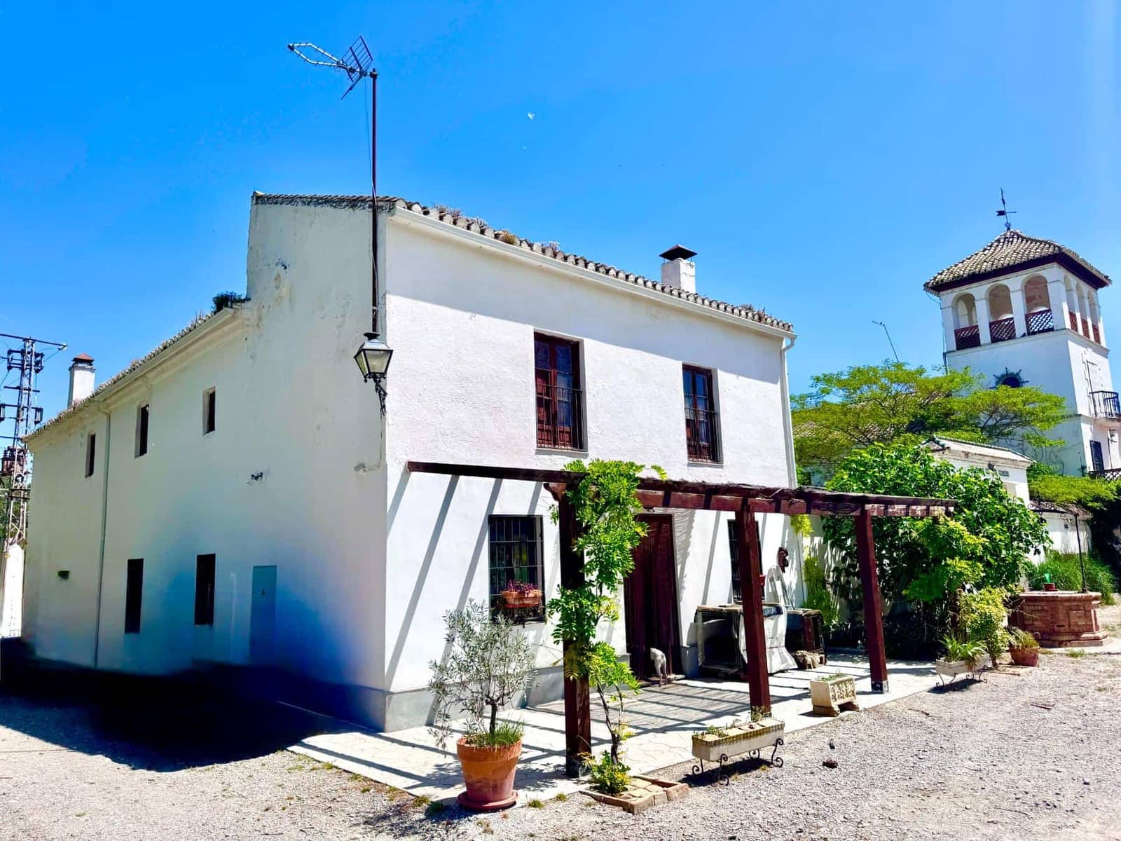 12 sovrum Finca/Hus på landet till salu i Granada stad med pool - 1 650 000 € (Ref: 9858057)