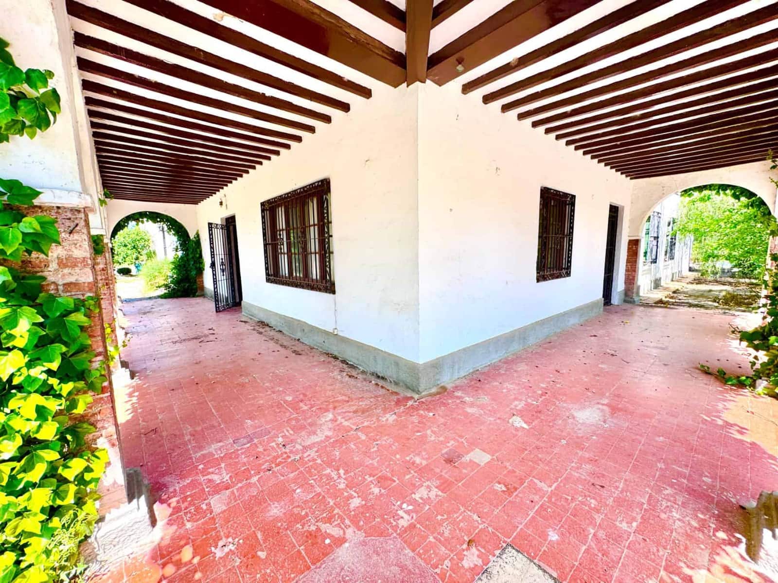 12 sovrum Finca/Hus på landet till salu i Granada stad med pool - 1 650 000 € (Ref: 9858057)