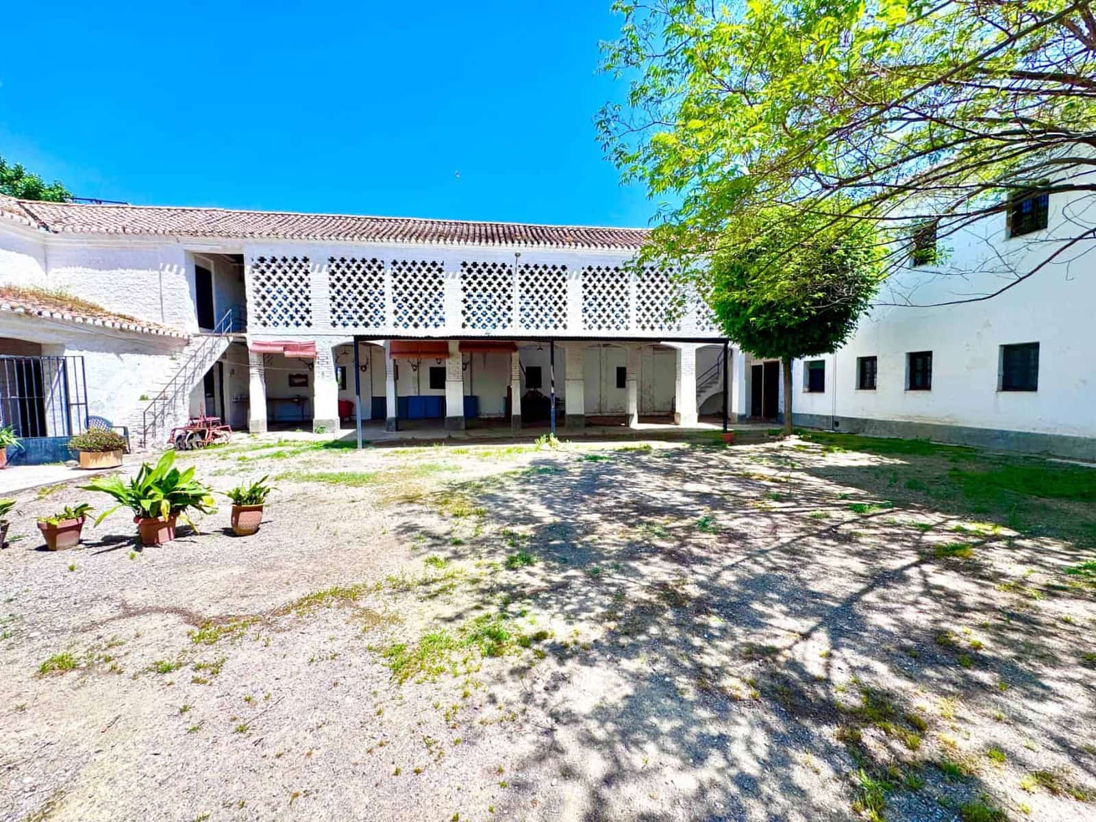 12 sovrum Finca/Hus på landet till salu i Granada stad med pool - 1 650 000 € (Ref: 9858057)