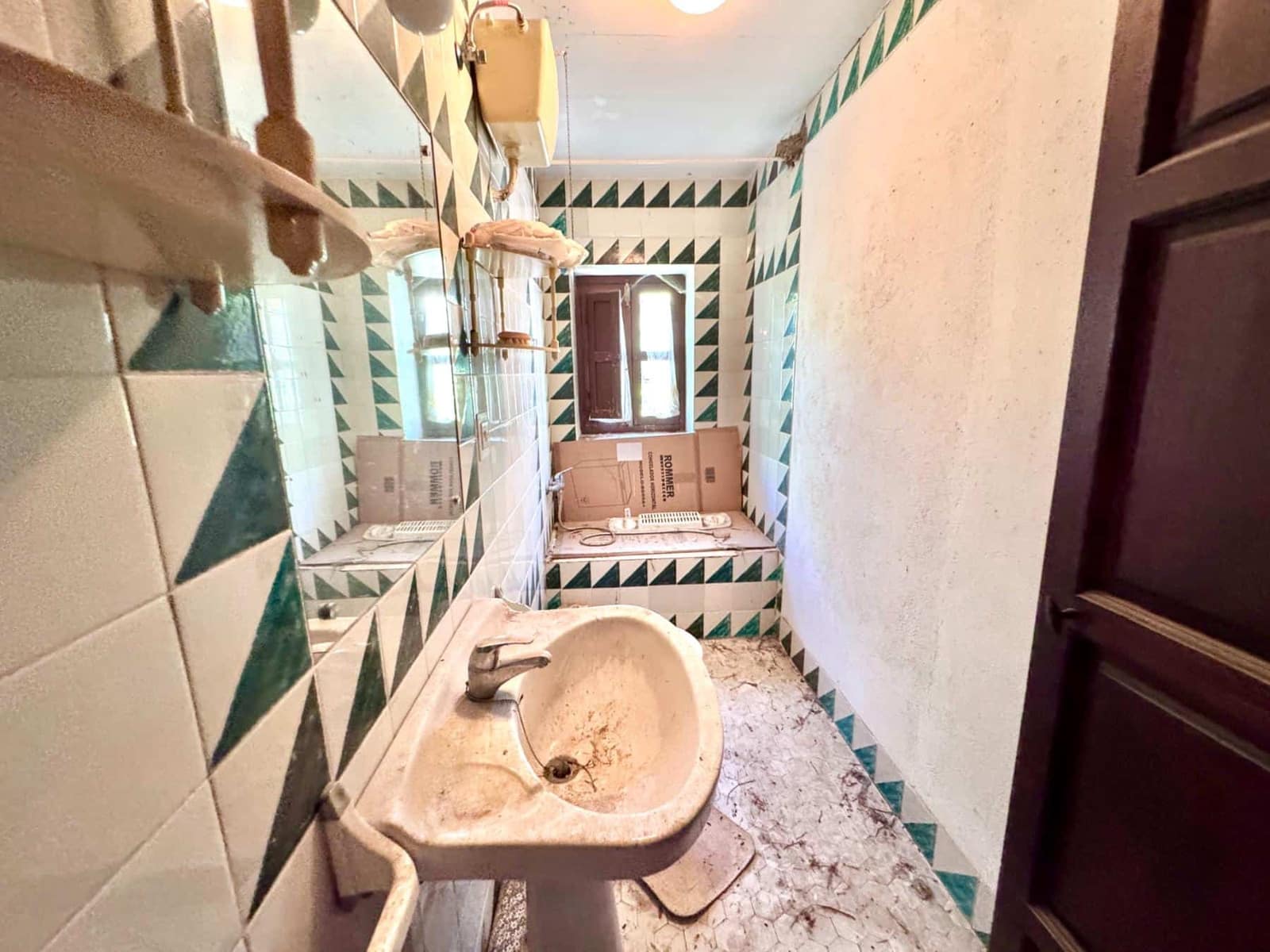 12 sovrum Finca/Hus på landet till salu i Granada stad med pool - 1 650 000 € (Ref: 9858057)