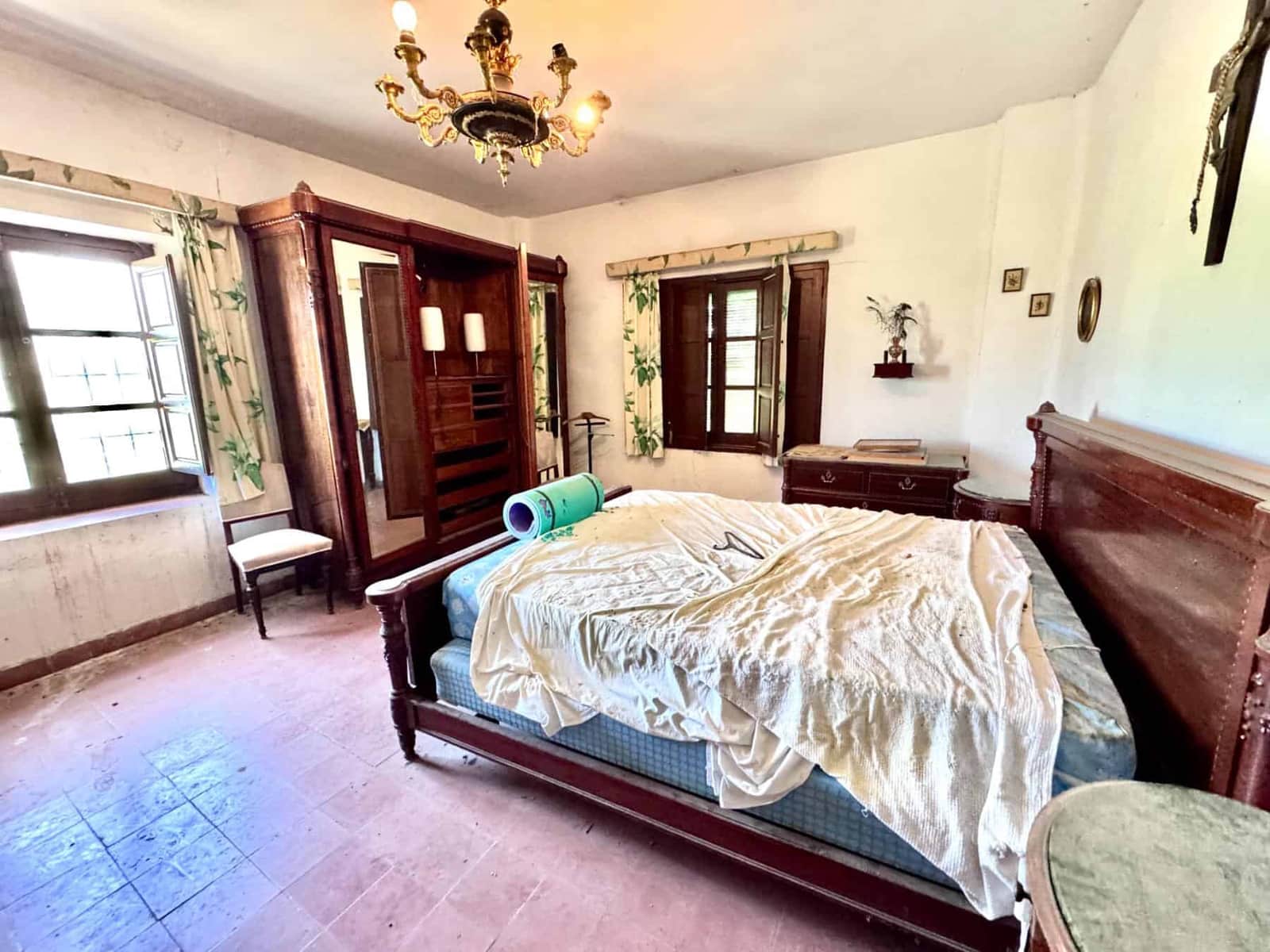 12 sovrum Finca/Hus på landet till salu i Granada stad med pool - 1 650 000 € (Ref: 9858057)