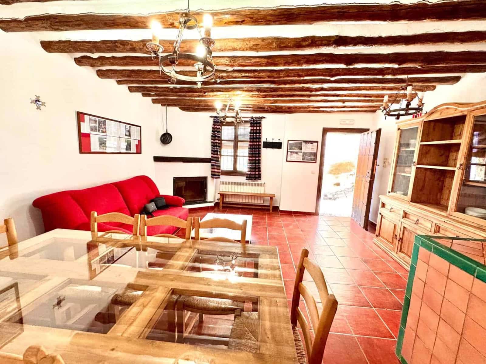 10 slaapkamer Finca/Landhuis te koop in Juviles met garage - € 359.000 (Ref: 9858058)