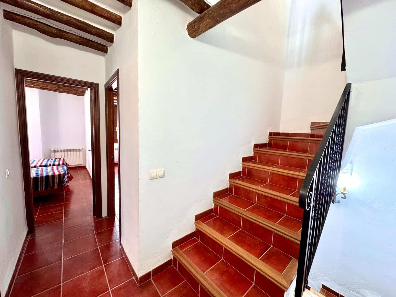 10 slaapkamer Finca/Landhuis te koop in Juviles met garage - € 359.000 (Ref: 9858058)