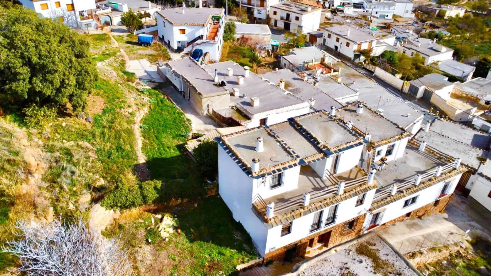 10 slaapkamer Finca/Landhuis te koop in Juviles met garage - € 359.000 (Ref: 9858058)