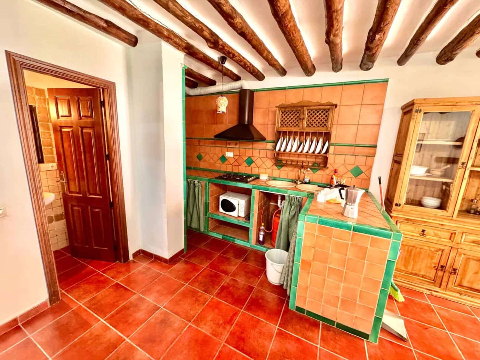 10 slaapkamer Finca/Landhuis te koop in Juviles met garage - € 359.000 (Ref: 9858058)