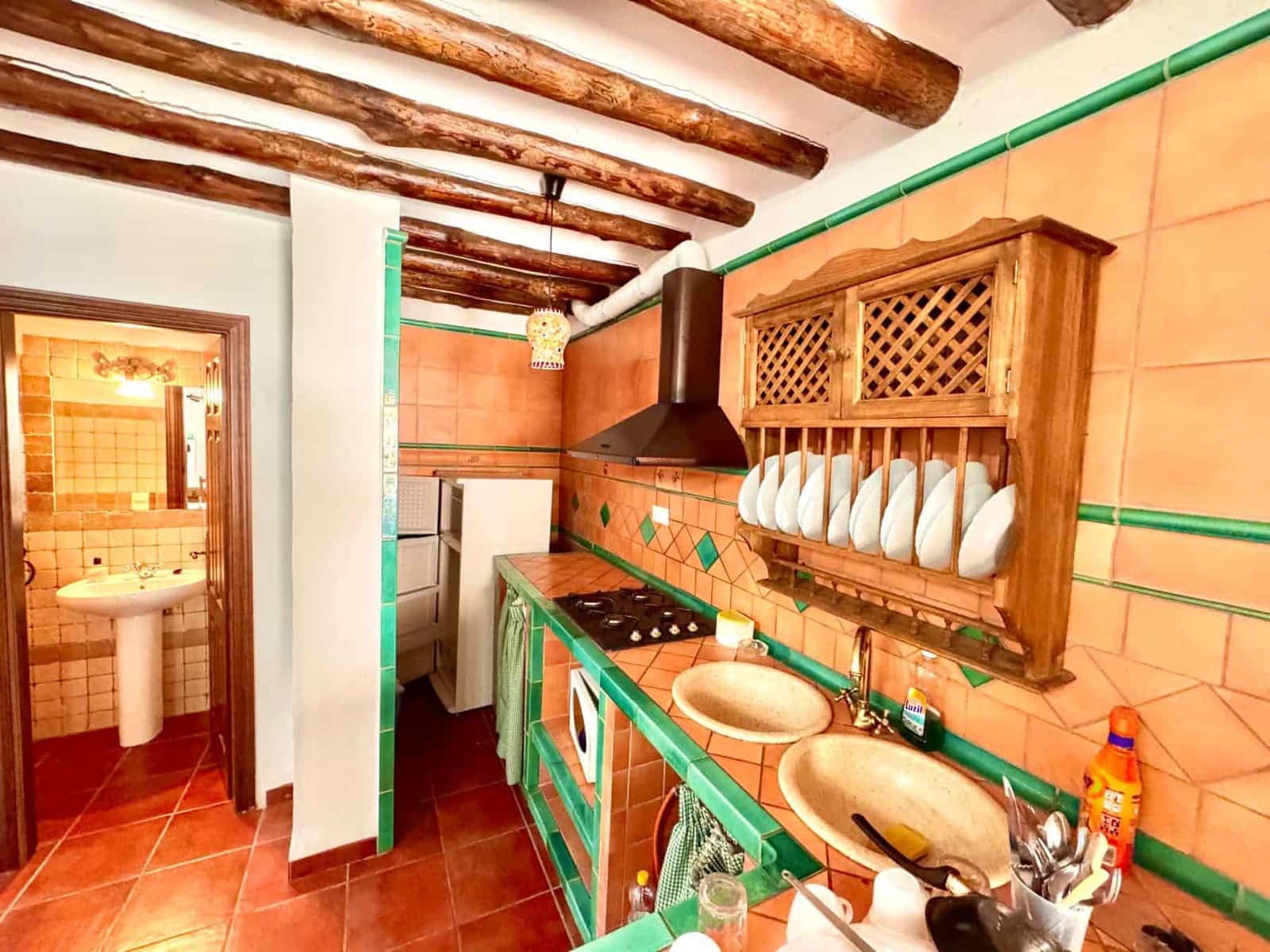 10 slaapkamer Finca/Landhuis te koop in Juviles met garage - € 359.000 (Ref: 9858058)
