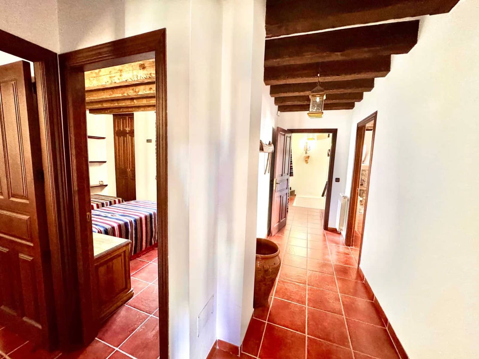 10 slaapkamer Finca/Landhuis te koop in Juviles met garage - € 359.000 (Ref: 9858058)