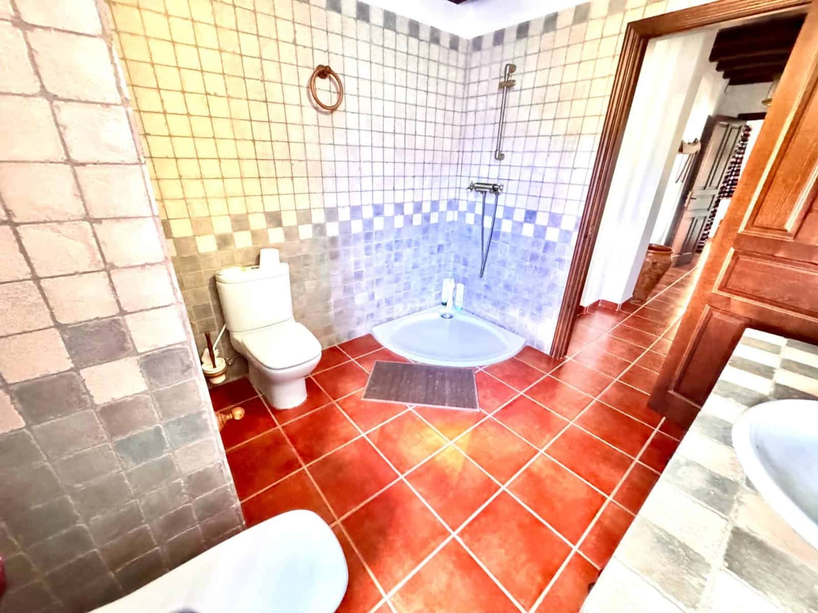10 slaapkamer Finca/Landhuis te koop in Juviles met garage - € 359.000 (Ref: 9858058)