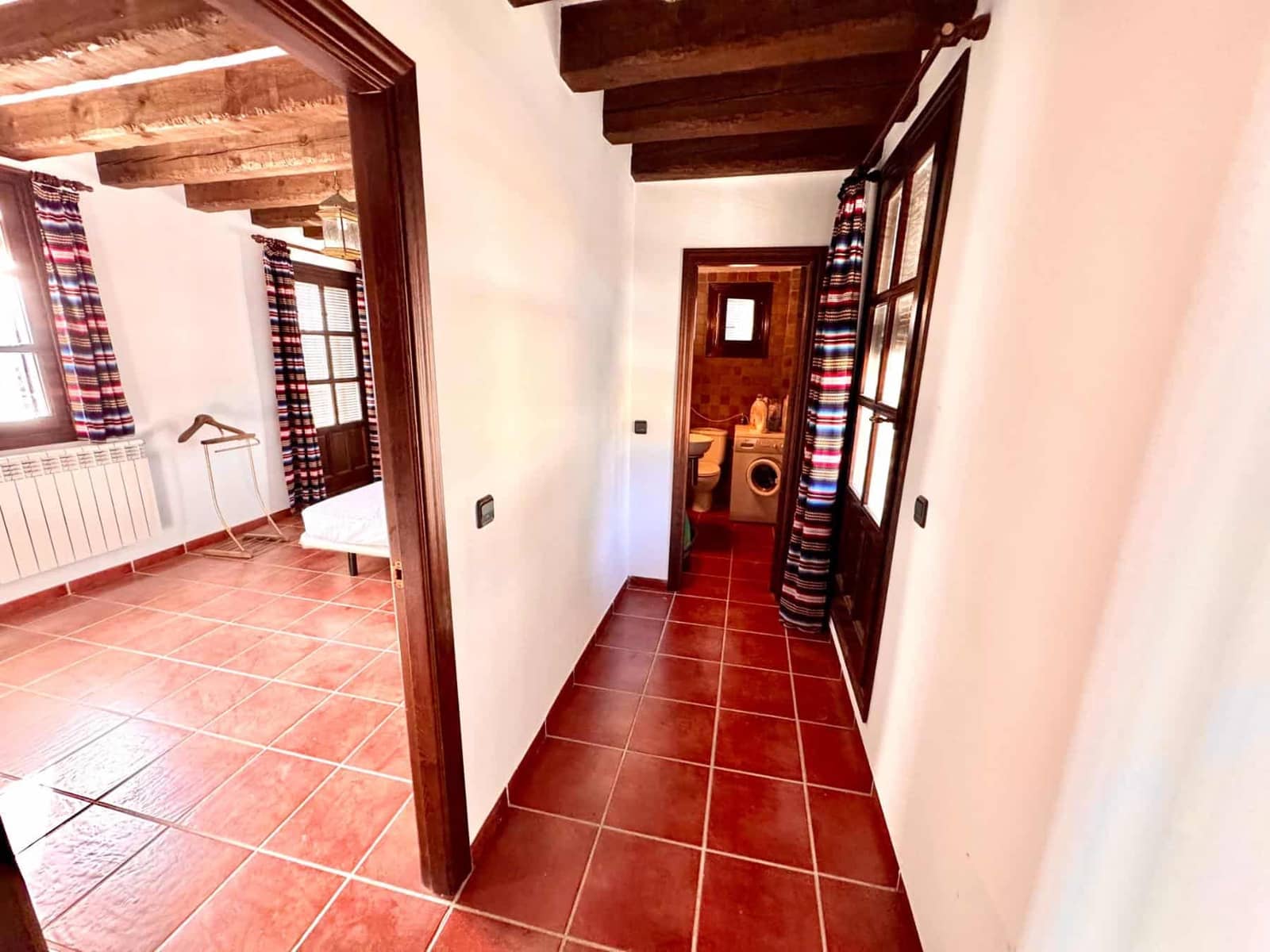 10 slaapkamer Finca/Landhuis te koop in Juviles met garage - € 359.000 (Ref: 9858058)