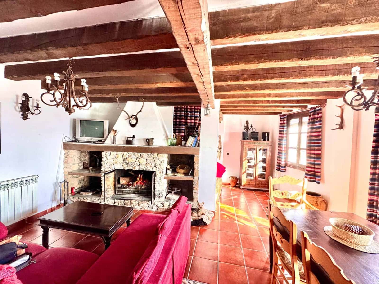 10 slaapkamer Finca/Landhuis te koop in Juviles met garage - € 359.000 (Ref: 9858058)