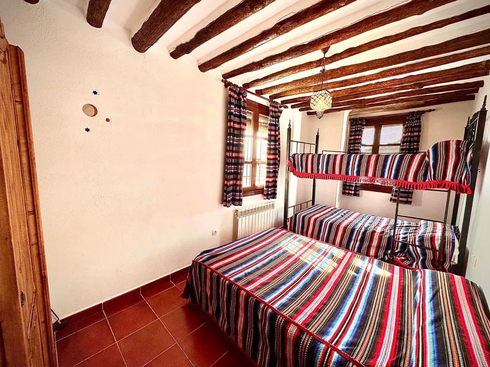 10 slaapkamer Finca/Landhuis te koop in Juviles met garage - € 359.000 (Ref: 9858058)