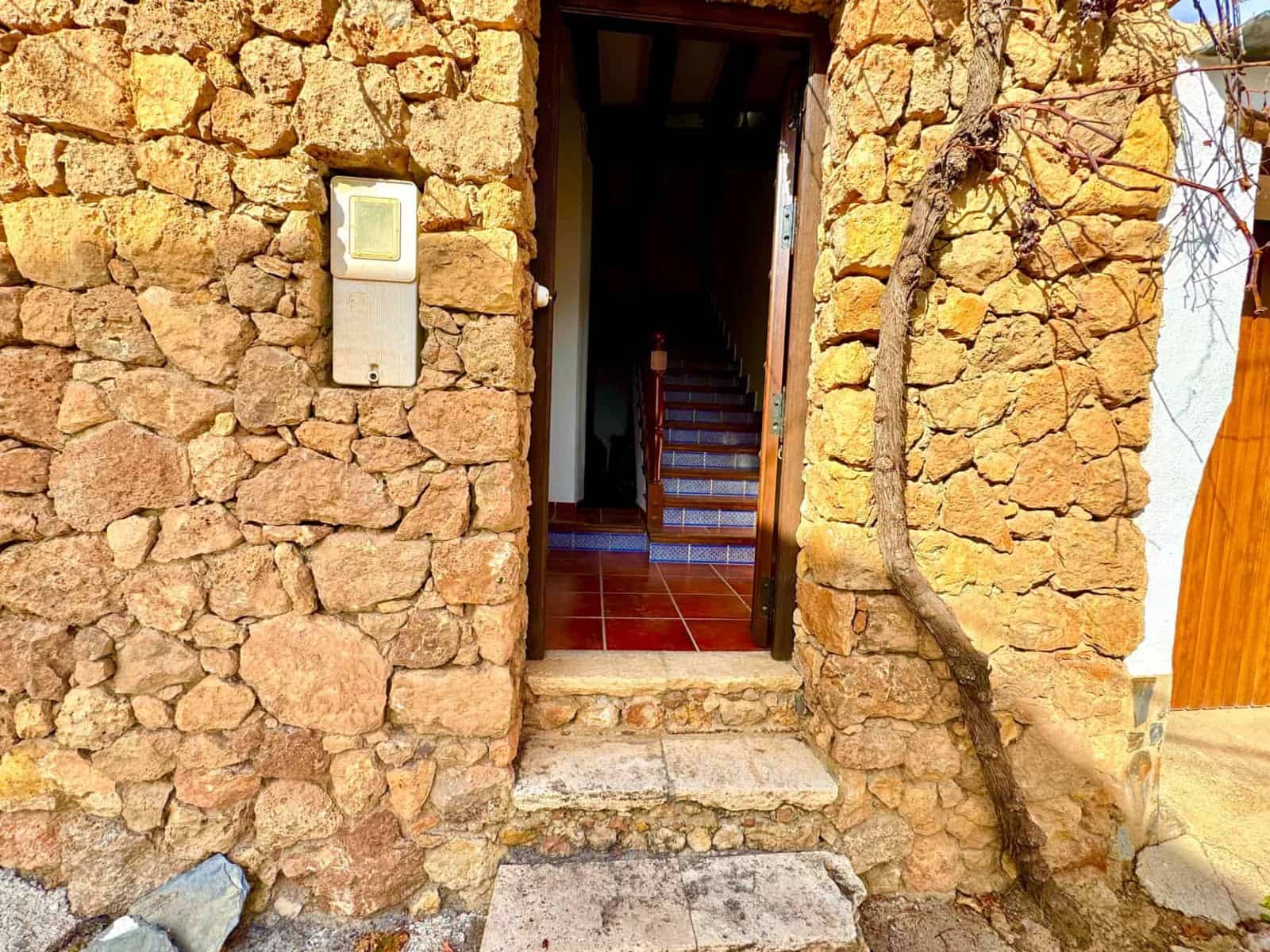 10 slaapkamer Finca/Landhuis te koop in Juviles met garage - € 359.000 (Ref: 9858058)