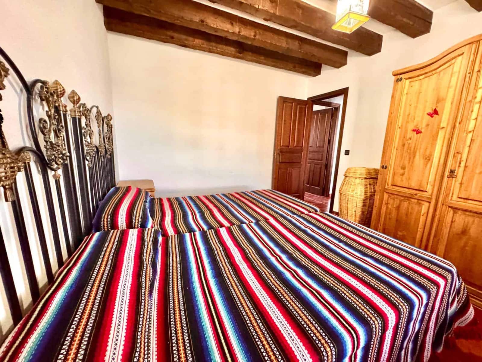10 slaapkamer Finca/Landhuis te koop in Juviles met garage - € 359.000 (Ref: 9858058)
