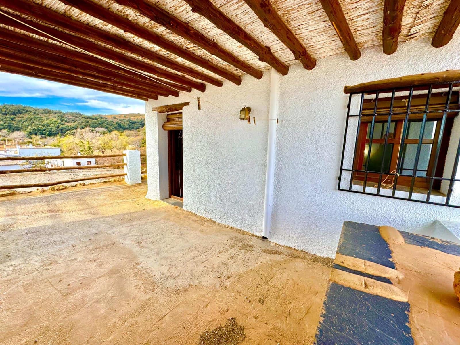 10 slaapkamer Finca/Landhuis te koop in Juviles met garage - € 359.000 (Ref: 9858058)