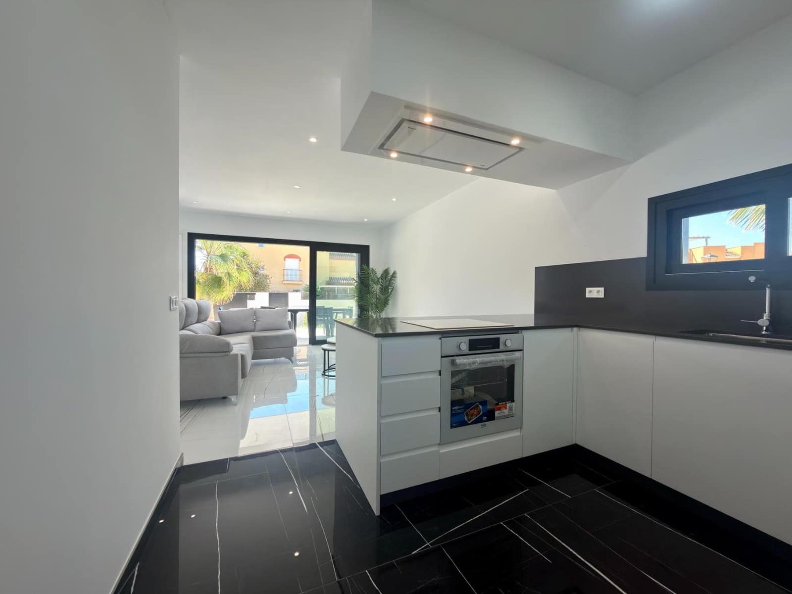 2 soverom Villa til salgs i Los Gallardos med svømmebasseng garasje - € 324 000 (Ref: 9861927)