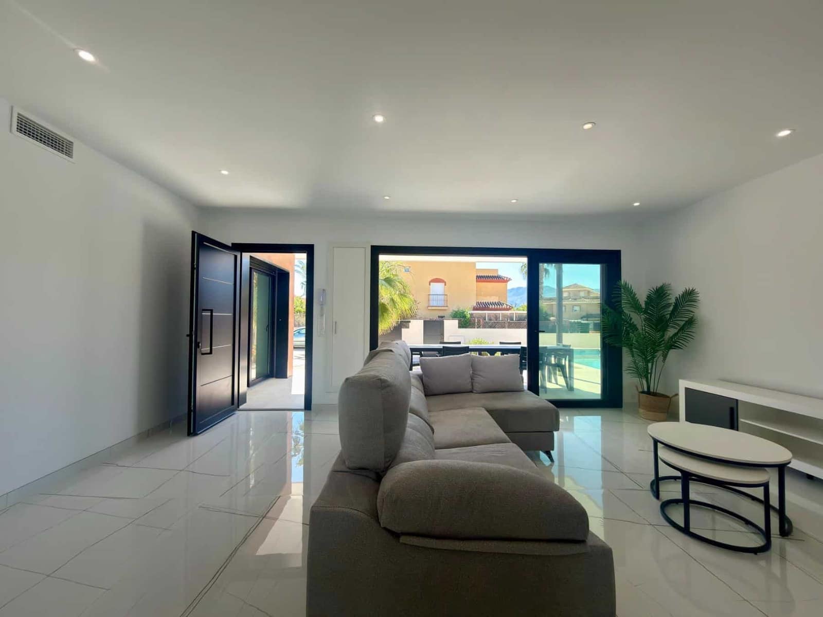 2 soverom Villa til salgs i Los Gallardos med svømmebasseng garasje - € 324 000 (Ref: 9861927)