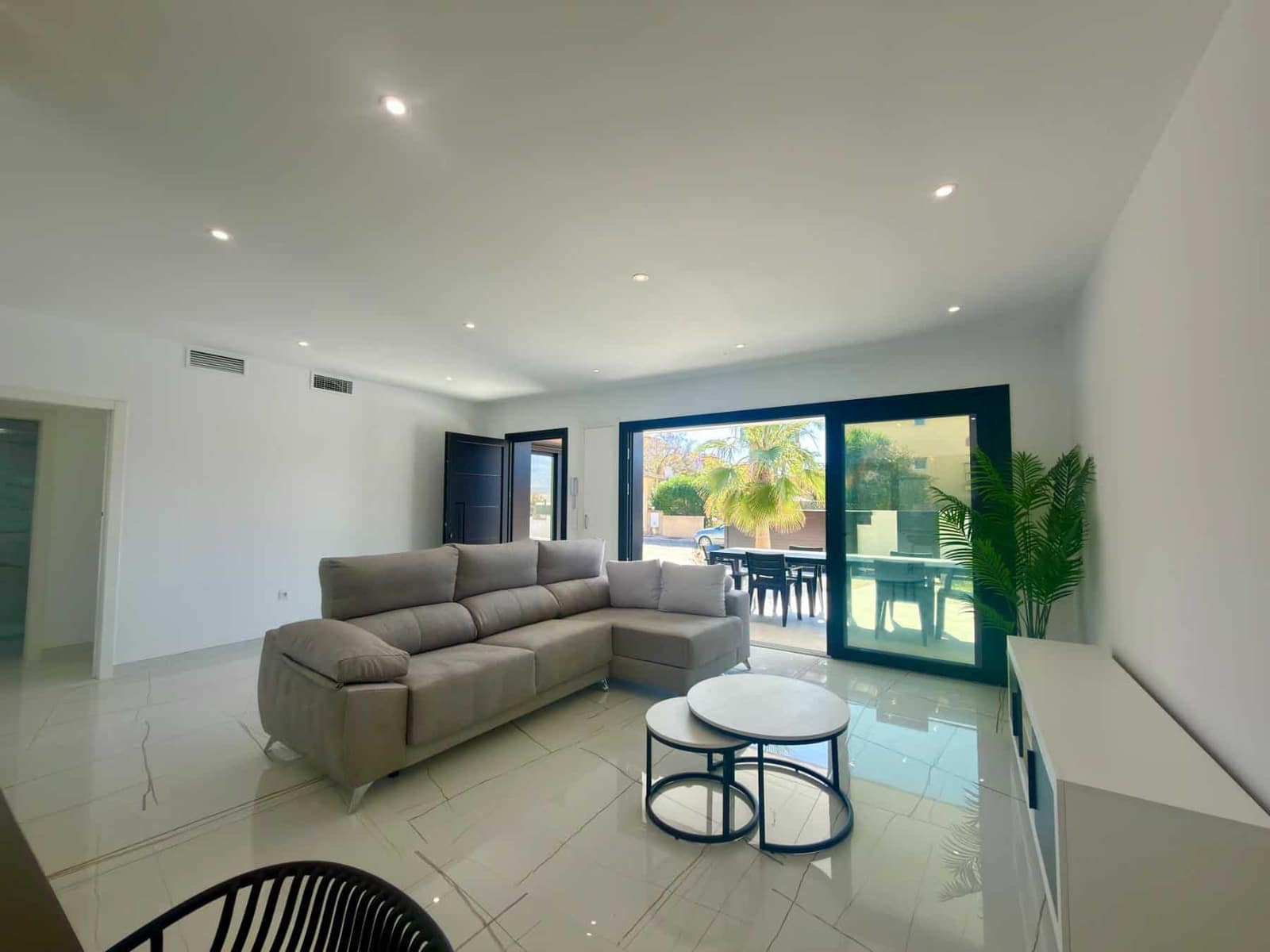 2 soverom Villa til salgs i Los Gallardos med svømmebasseng garasje - € 324 000 (Ref: 9861927)