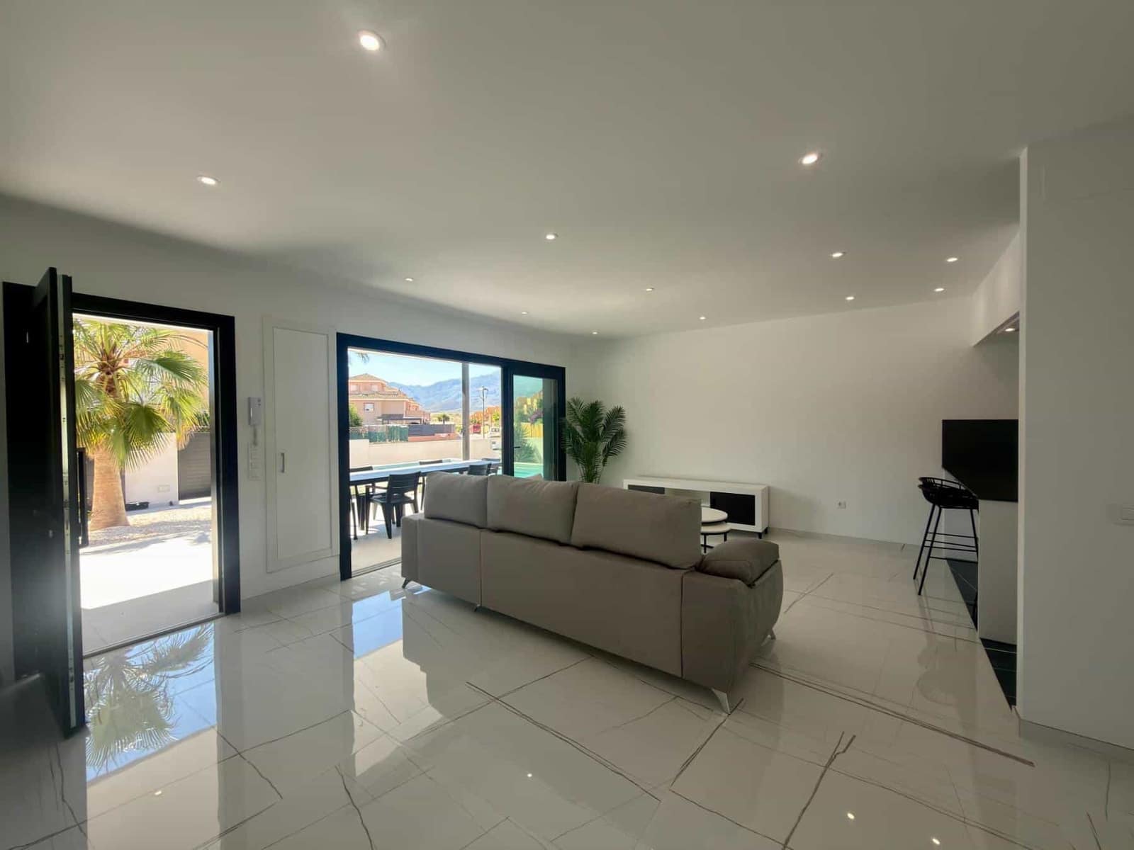 2 soverom Villa til salgs i Los Gallardos med svømmebasseng garasje - € 324 000 (Ref: 9861927)