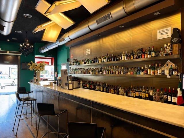 Restaurant/bar te koop in Casco Antiguo, Aguilas - € 99.950 (Ref: 9875983)
