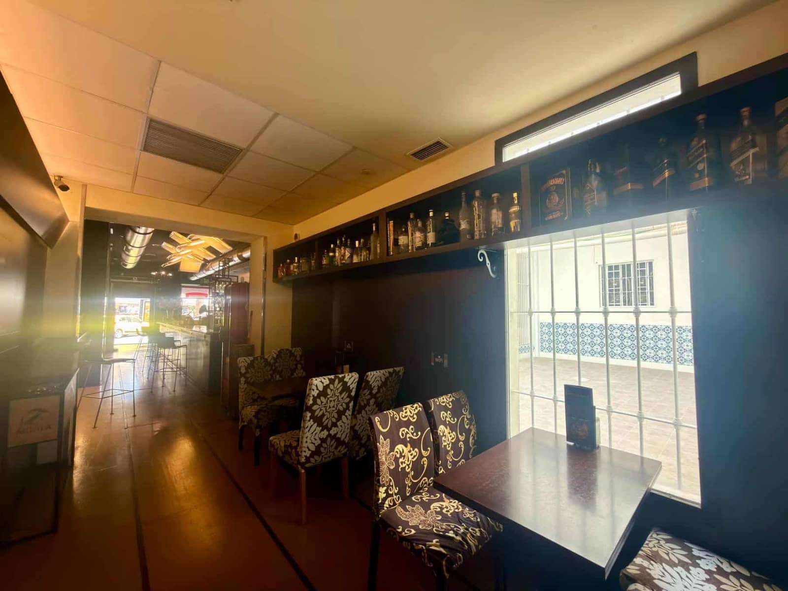 Restaurant/Bar for sale in Aguilas - € 99,950 (Ref: 9875983)