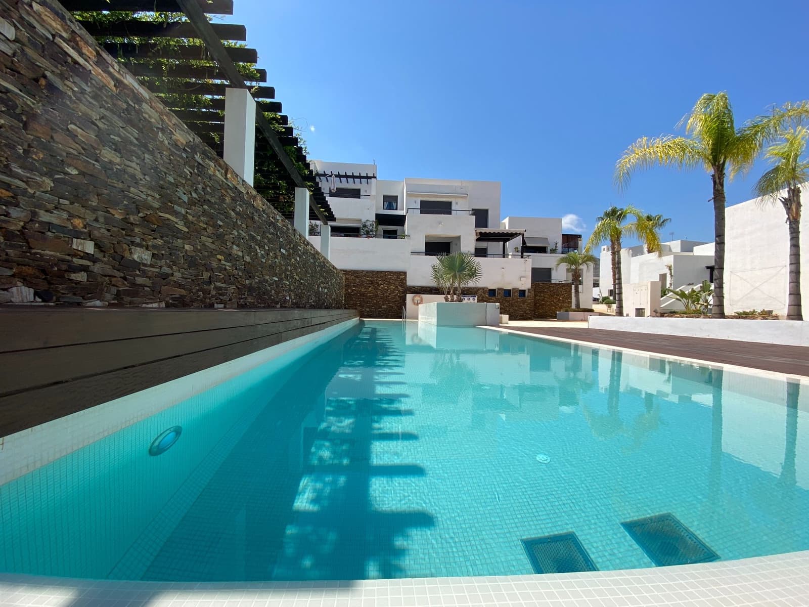 2 bedroom Penthouse for rent in Mojacar with pool garage - € 1,000 (Ref: 9893947)