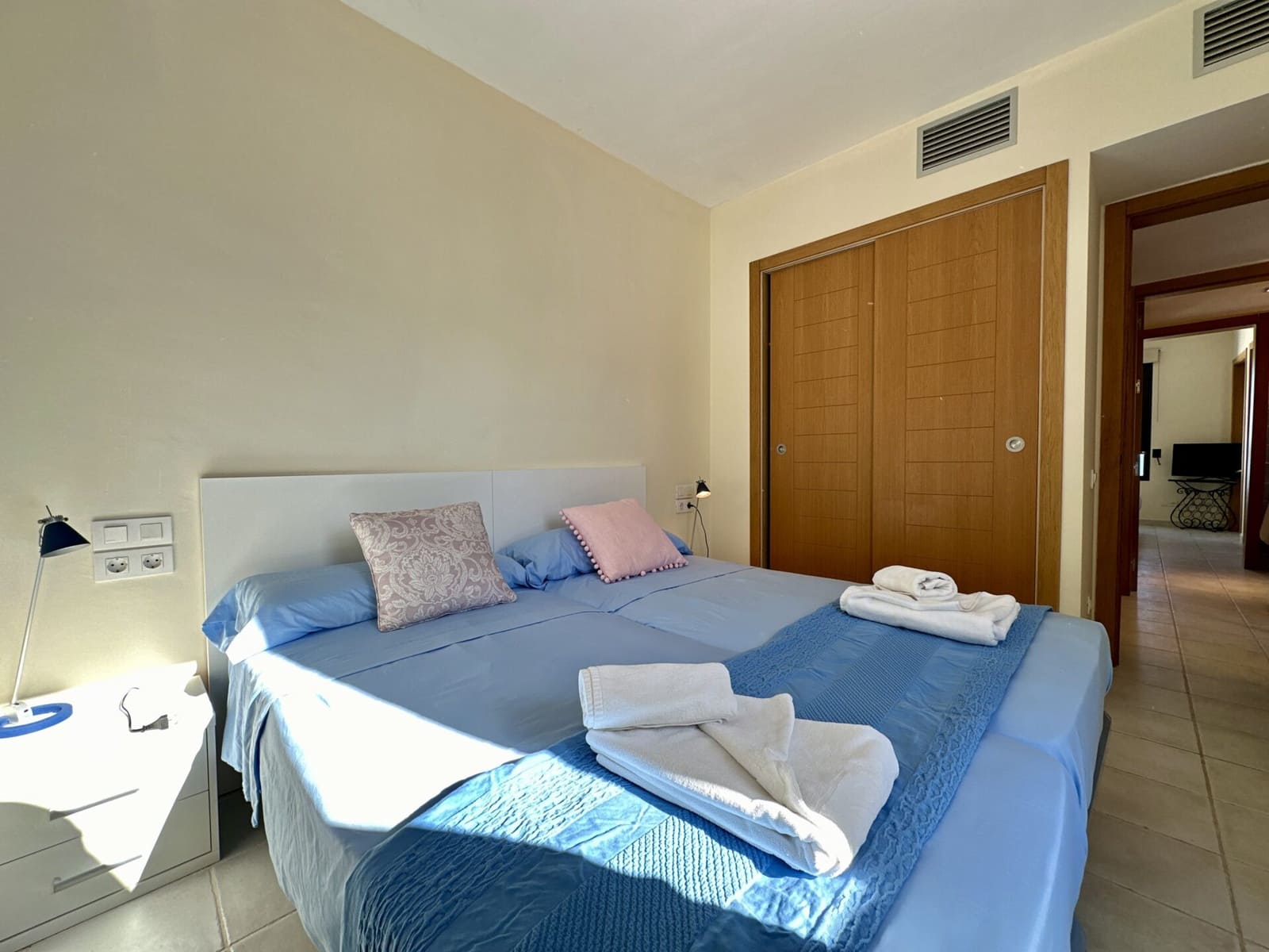 2 bedroom Penthouse for rent in Mojacar with pool garage - € 1,000 (Ref: 9893947)