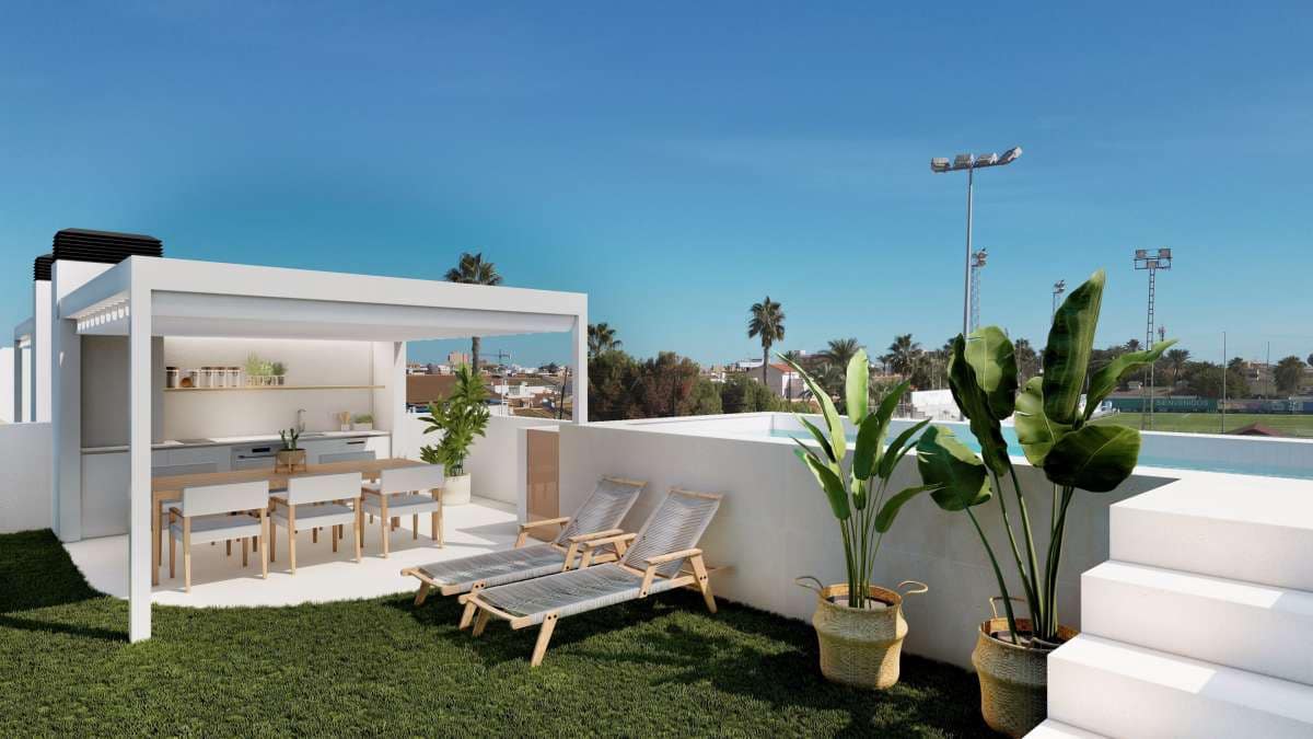 Bungalow de 2 habitaciones en San Pedro del Pinatar en venta con piscina garaje - 324.900 € (Ref: 10062690)