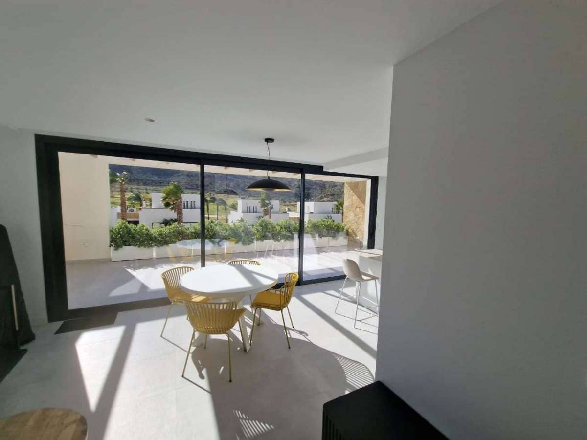 Apartamento de 2 habitaciones en Monforte del Cid en venta con piscina garaje - 410.000 € (Ref: 10103703)