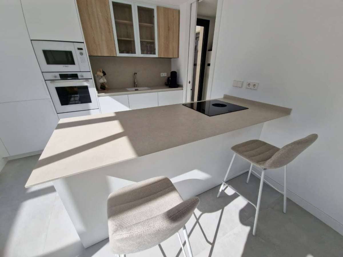 Apartamento de 2 habitaciones en Monforte del Cid en venta con piscina garaje - 410.000 € (Ref: 10103703)