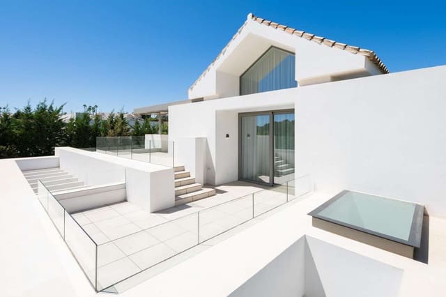 4 quarto Moradia para venda em Paraiso - Barronal, Estepona com piscina garagem - 2 440 000 € (Ref: 10103721)